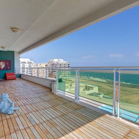 Seafront Apartment In Sliema With Pool, Upmarket Complex Exterior photo